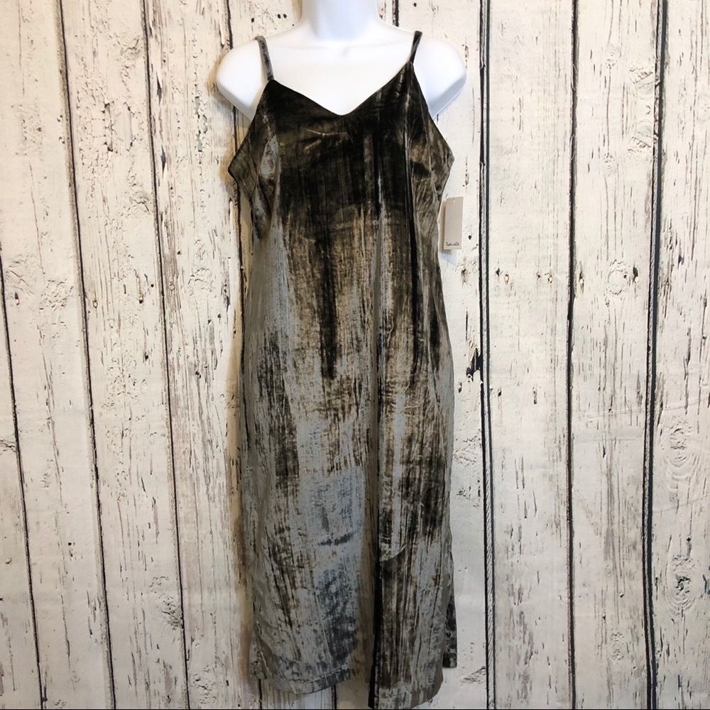 Velvet Slip Midi Size small date night flowy glam sleek elegant effortless Dress